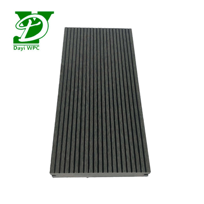 Decking de madera y plástico moderno y duradero