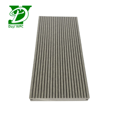 Decking de WPC resistente al agua de estilo moderno