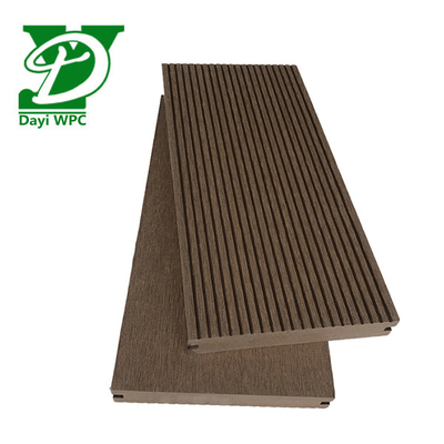 Decking de madera y plástico compuesto a prueba de agua