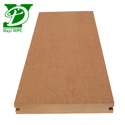 Decking de madera de grano compuesto resistente al agua moderno