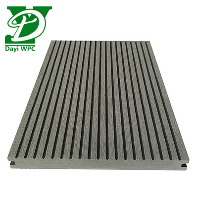Decking de WPC duradero para piscinas y jardines