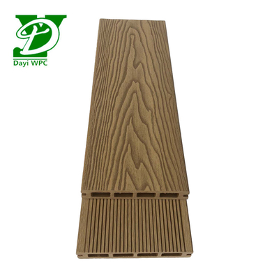 Decking de WPC compuesto resistente al agua de estilo contemporáneo