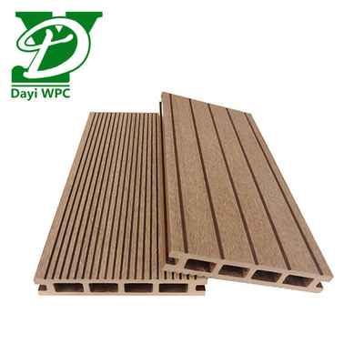 Piso de cubierta exterior WPC antiagua hueco para piscinas por encima de 18 mm