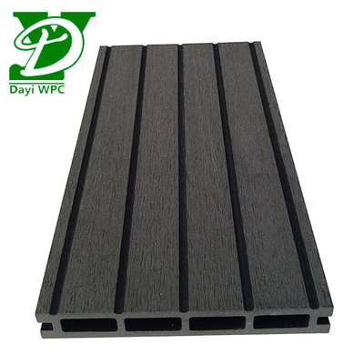 De color natural de madera de plástico compuesto de cubierta exterior a prueba de humedad