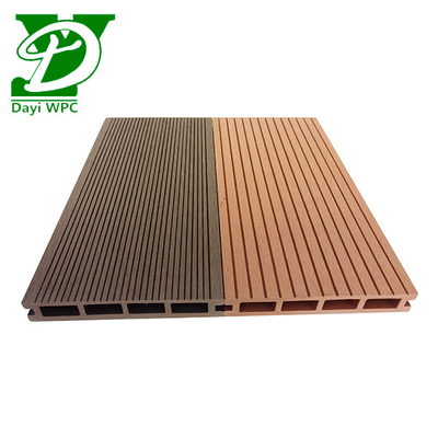Decking de WPC compuesto duradero personalizado para piscinas y jardines