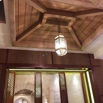 Revestimiento de WPC duradero de 156*21 mm con listones para decoración exterior