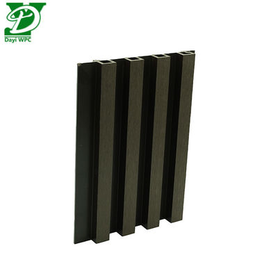 Los paneles de la pared exterior de WPC son ecológicos, resistentes a los rayos UV y a la humedad
