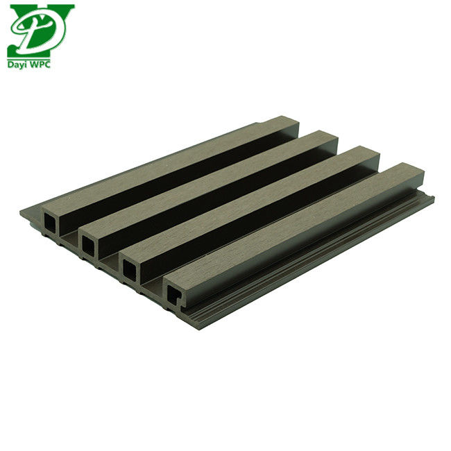Panel de pared externo de WPC con superficie de canal resistente a la intemperie y de bajo mantenimiento